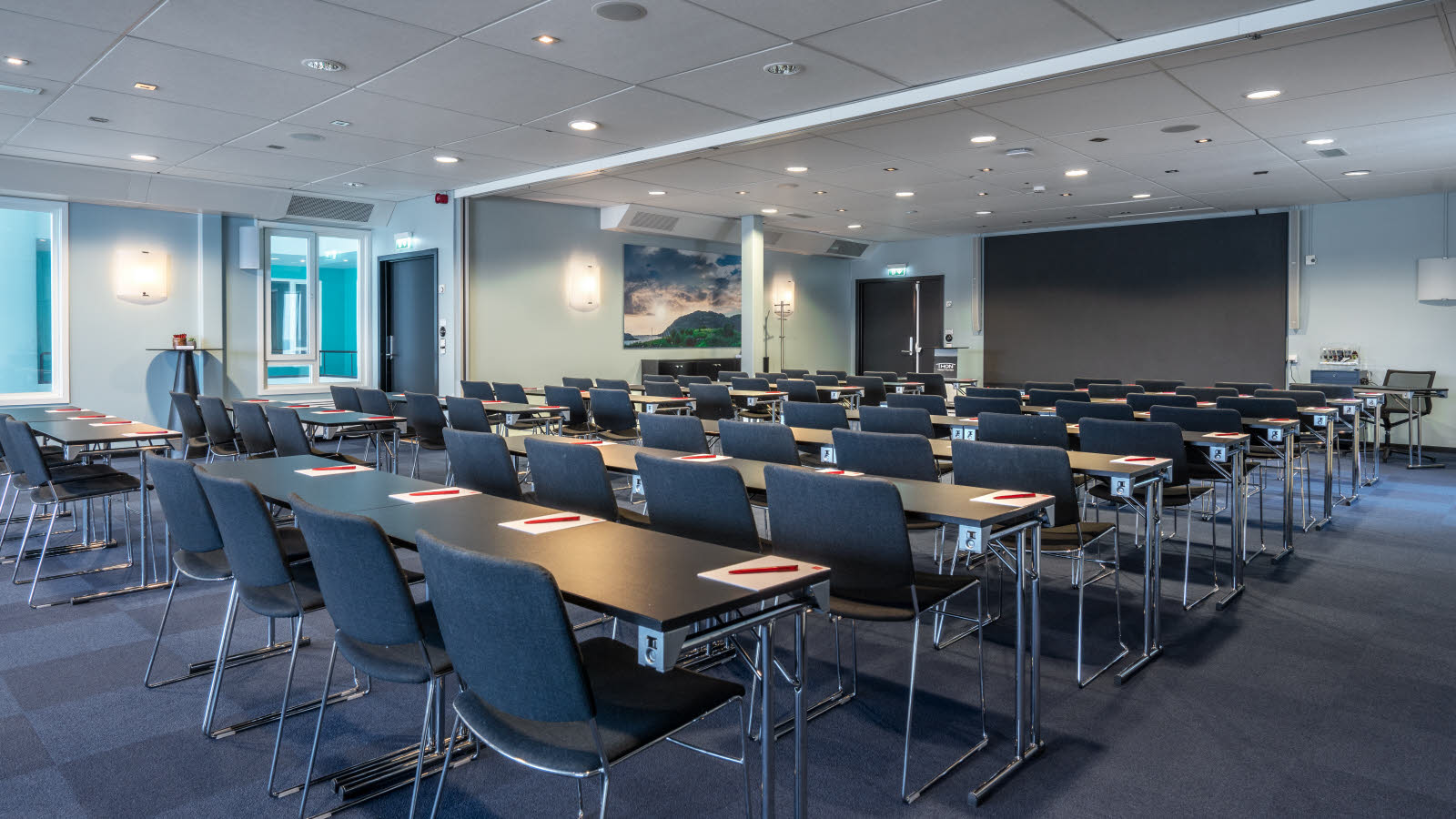 Conferentiezaal met ruimte voor 70 personen