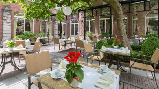 Outdoor dining at Stanhope Hotel Brussels by Thon Hotels