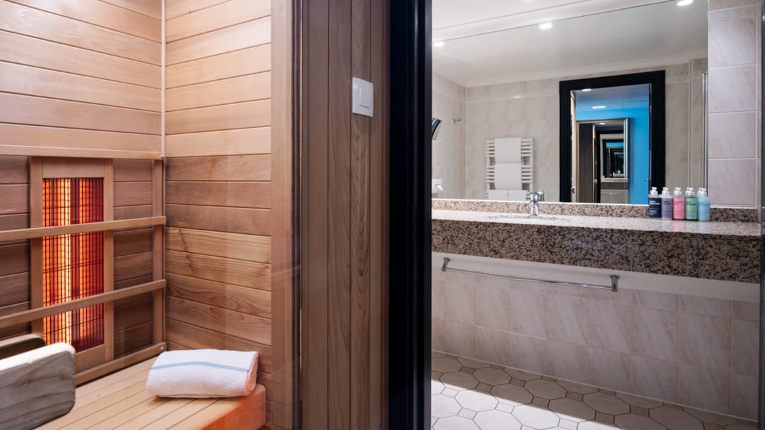 Thon Hotel Bristol Stephanie Deluxe Room Sauna med Sauna i badet
