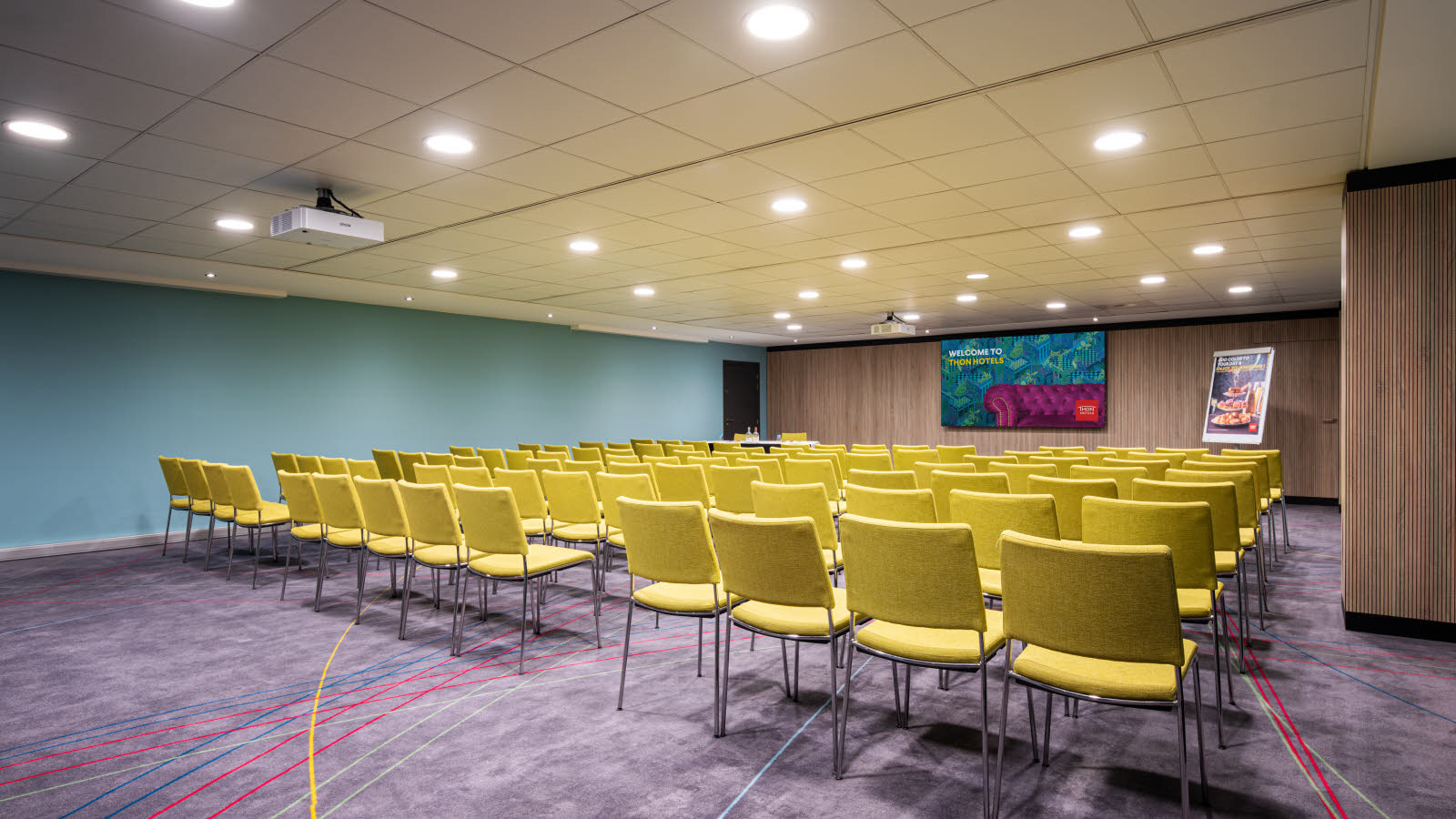 Konferenslokal med plats för 90 personer