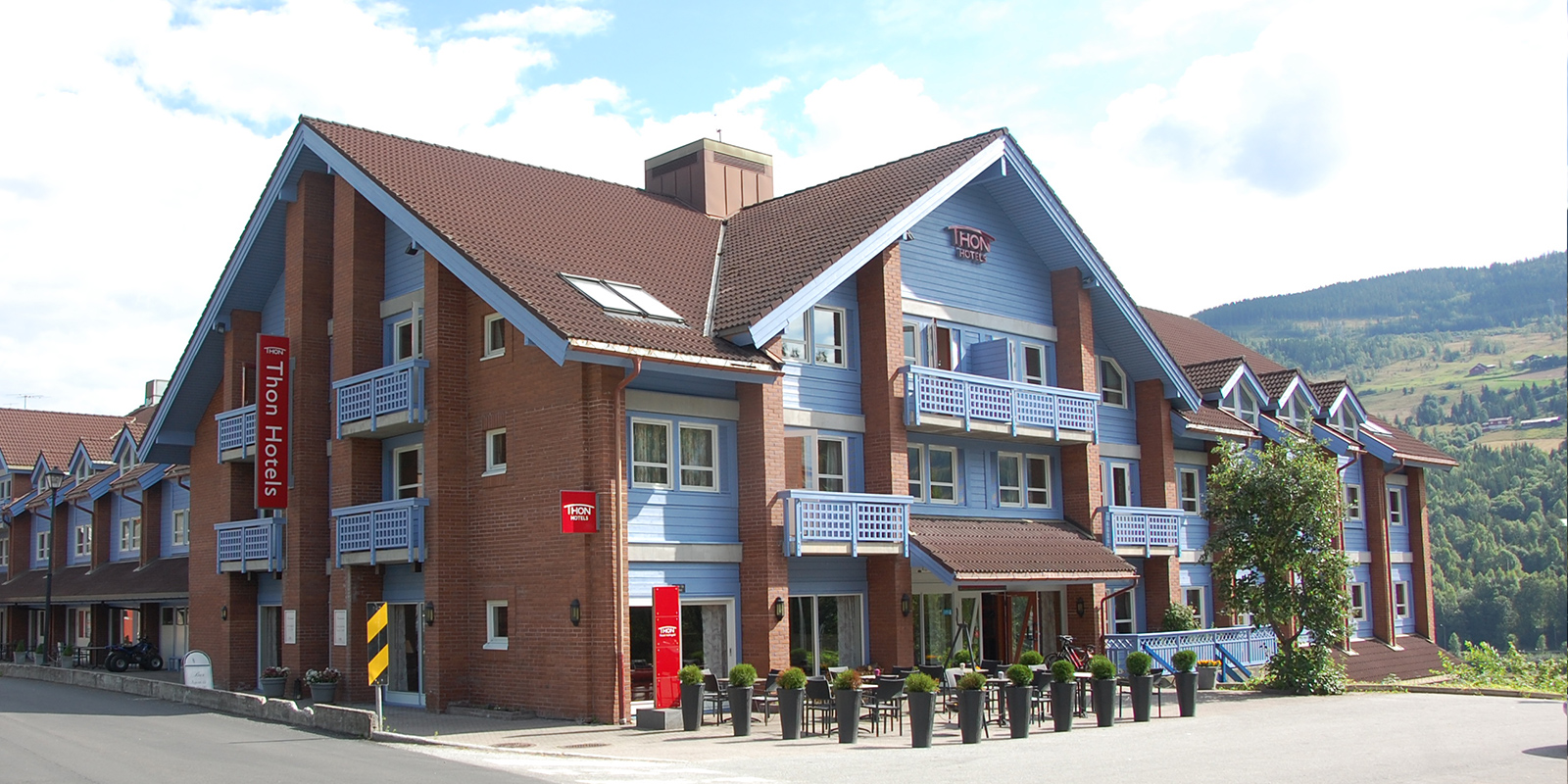 Fasaden til Thon Hotel Hallingdal.