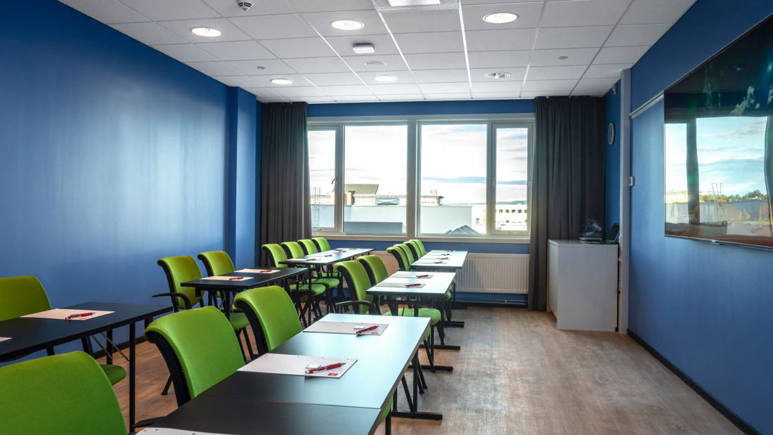 Besprechungsraum mit Platz für 10 Personen