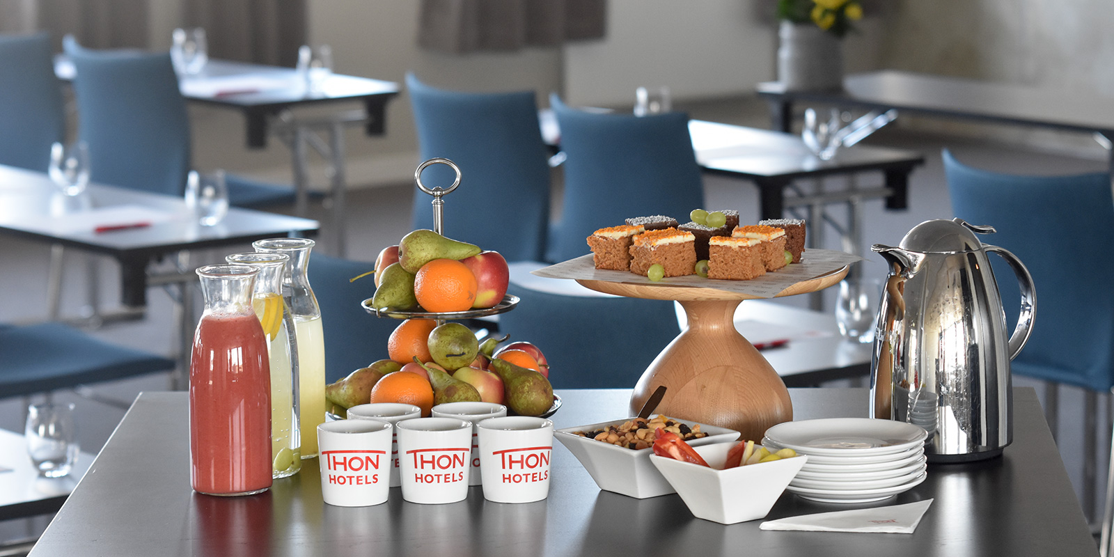 Pauseservering i mødelokale på Hotel Andrikken