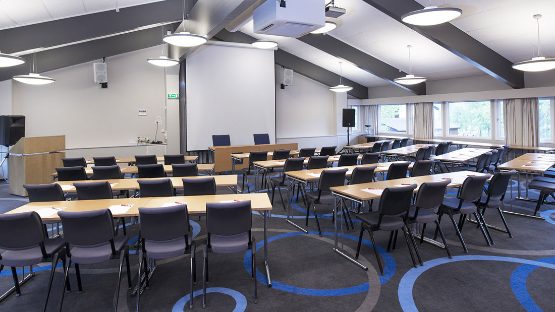 Conferentiezaal met ruimte voor 110 personen