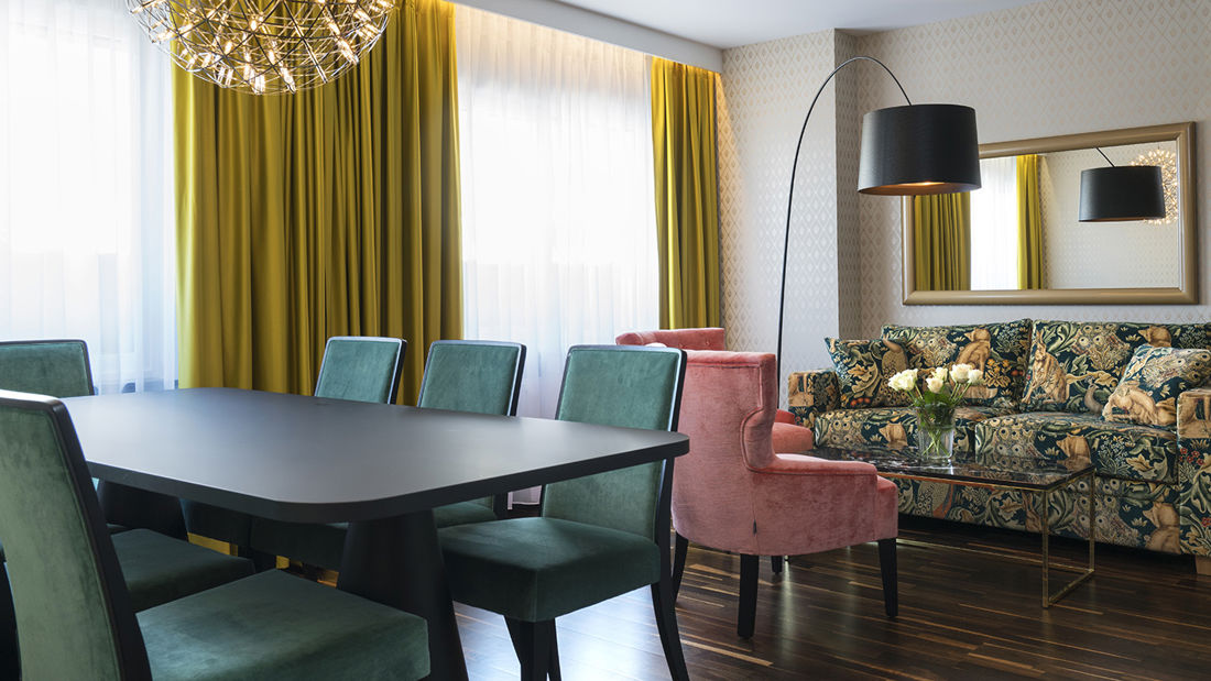 Suite avec installations de réunion