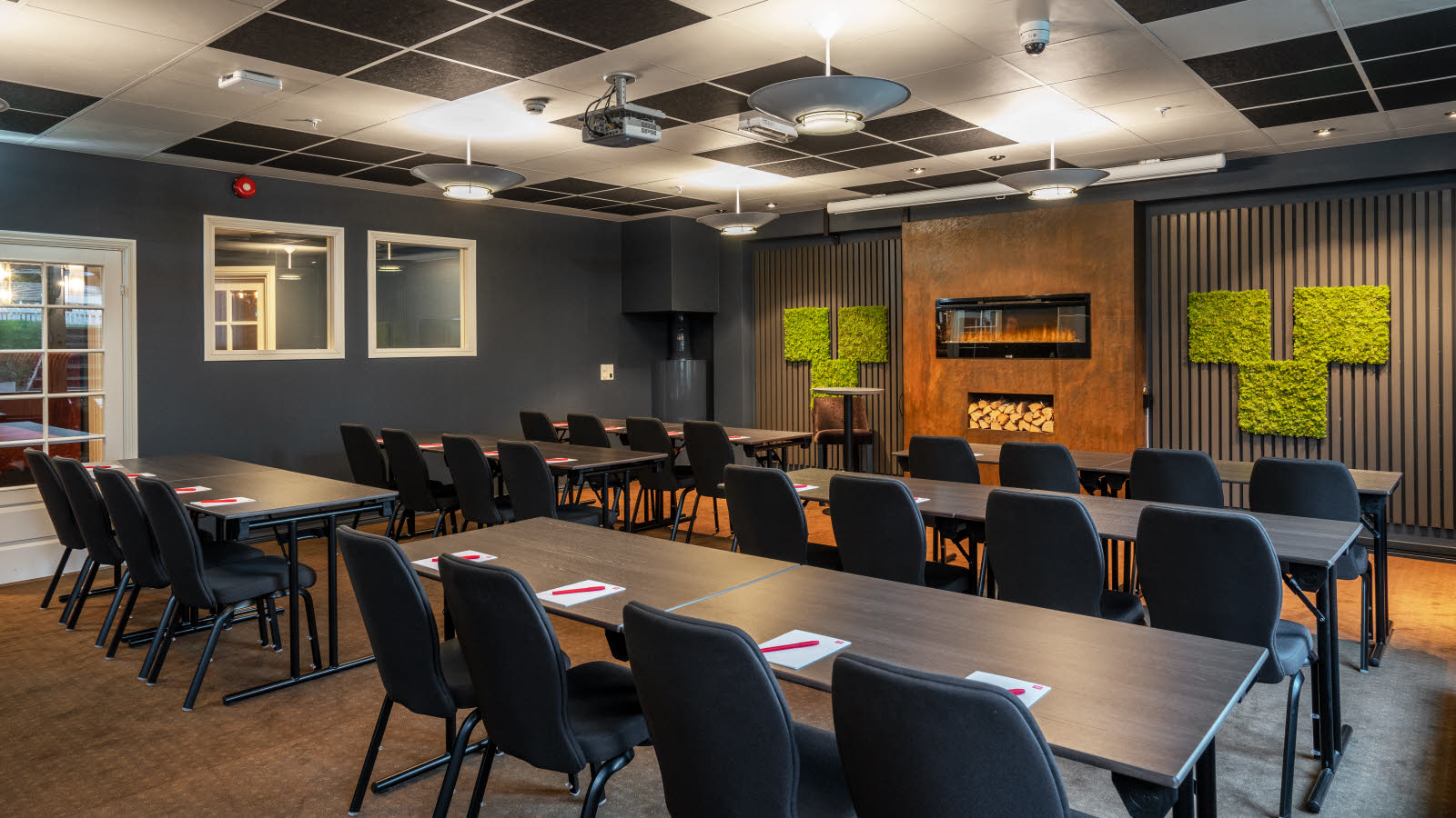 Thon Hotel Skagen meeting room with seating