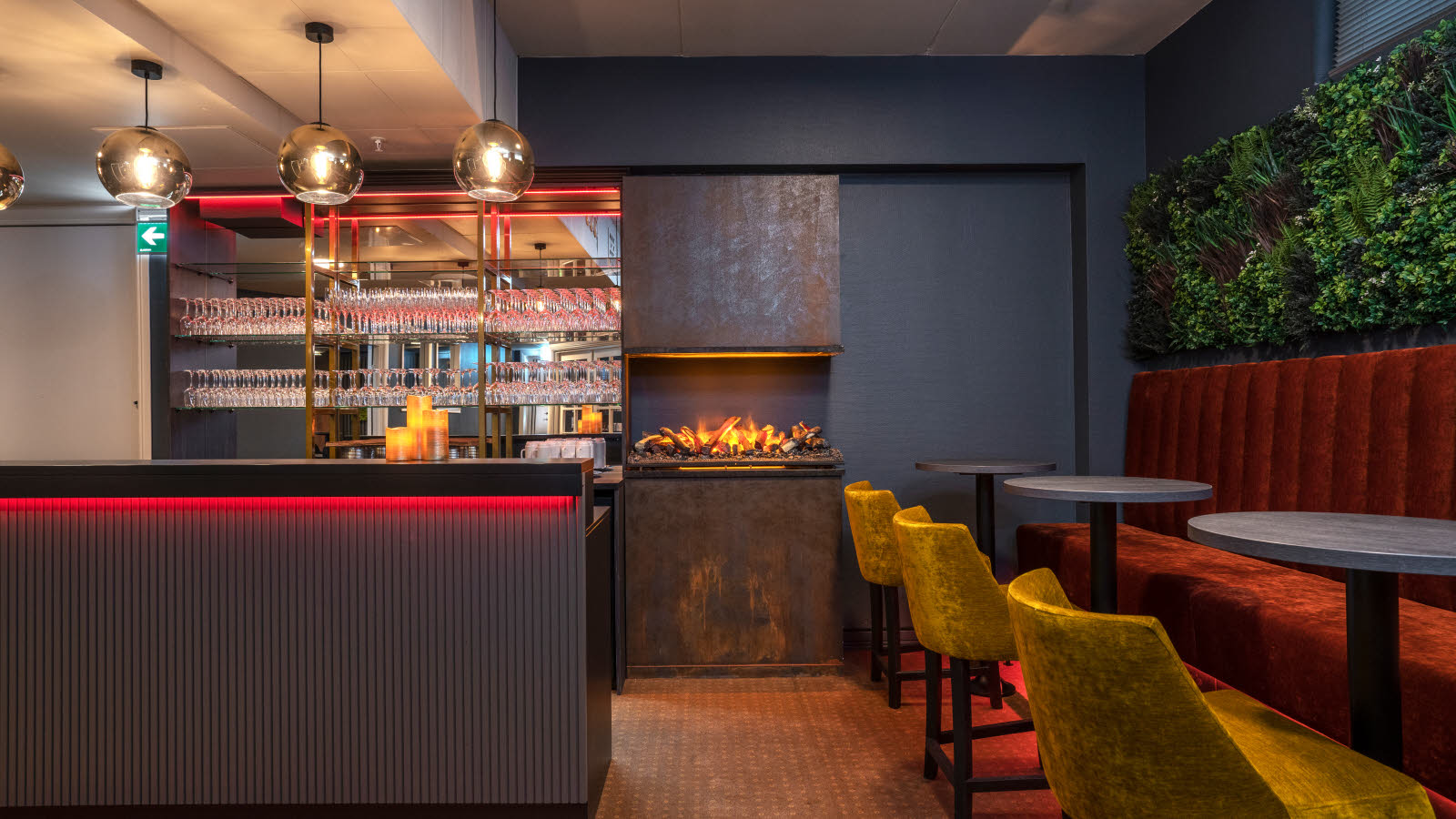 Thon hotel Skagen bar with seating