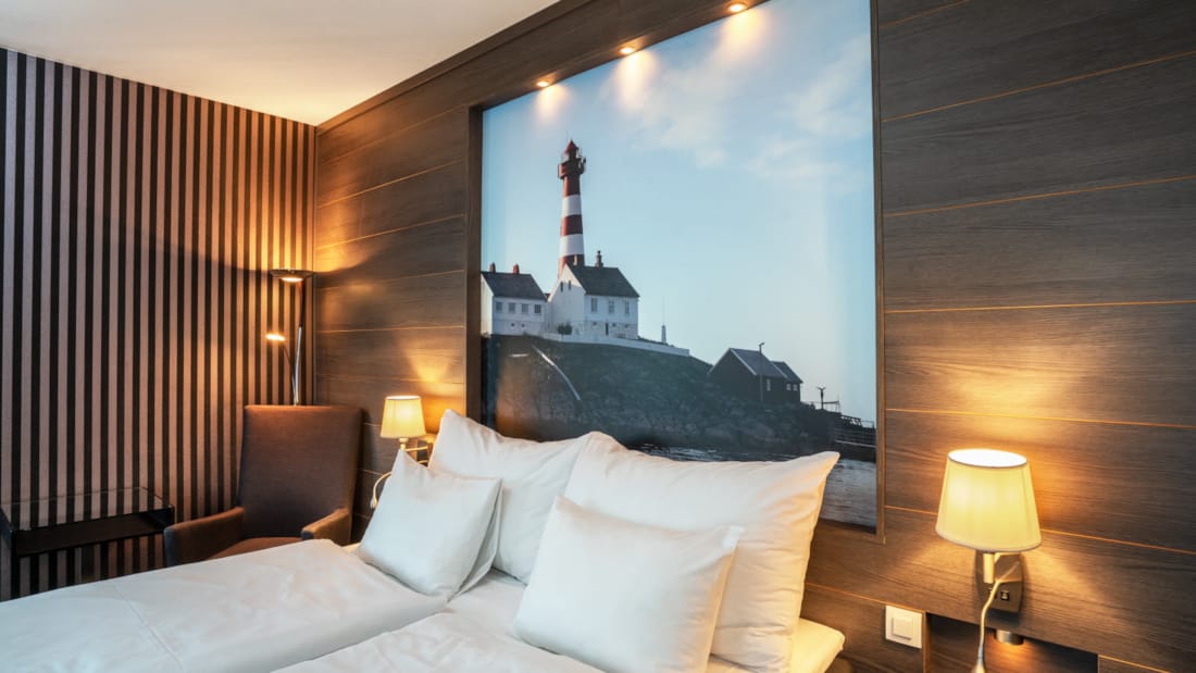 Thon Hotel Skagen double bed in suite