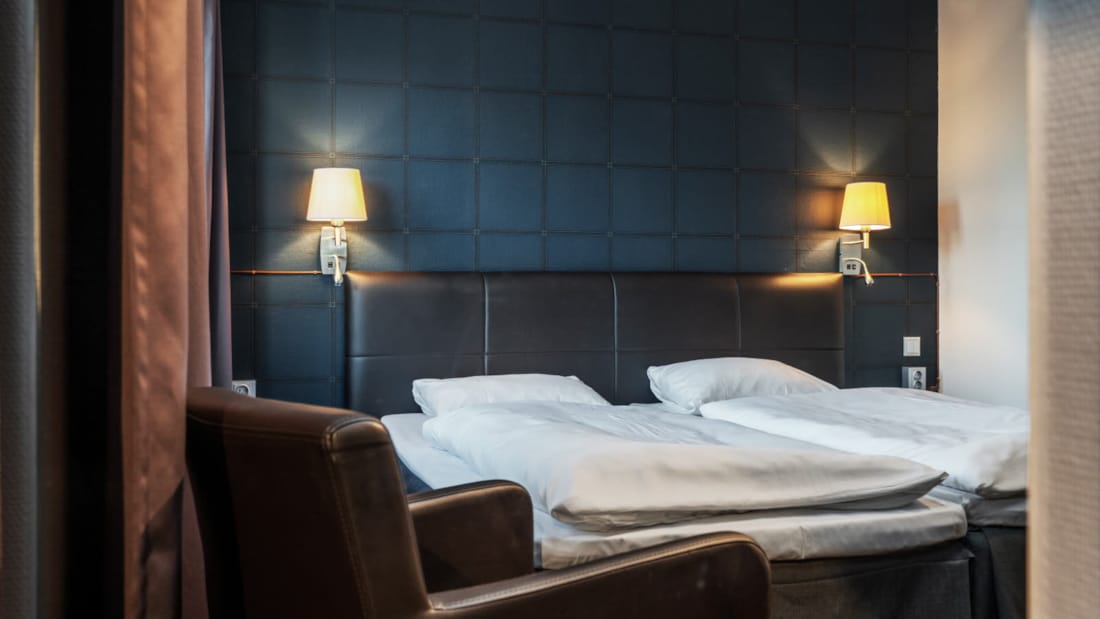 Thon Hotel Skagen Chambre double avec lit double, espace bureau près de la fenêtre