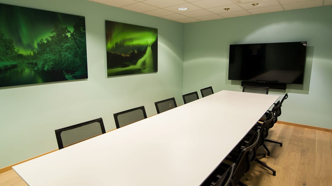 Meeting room to seat 6