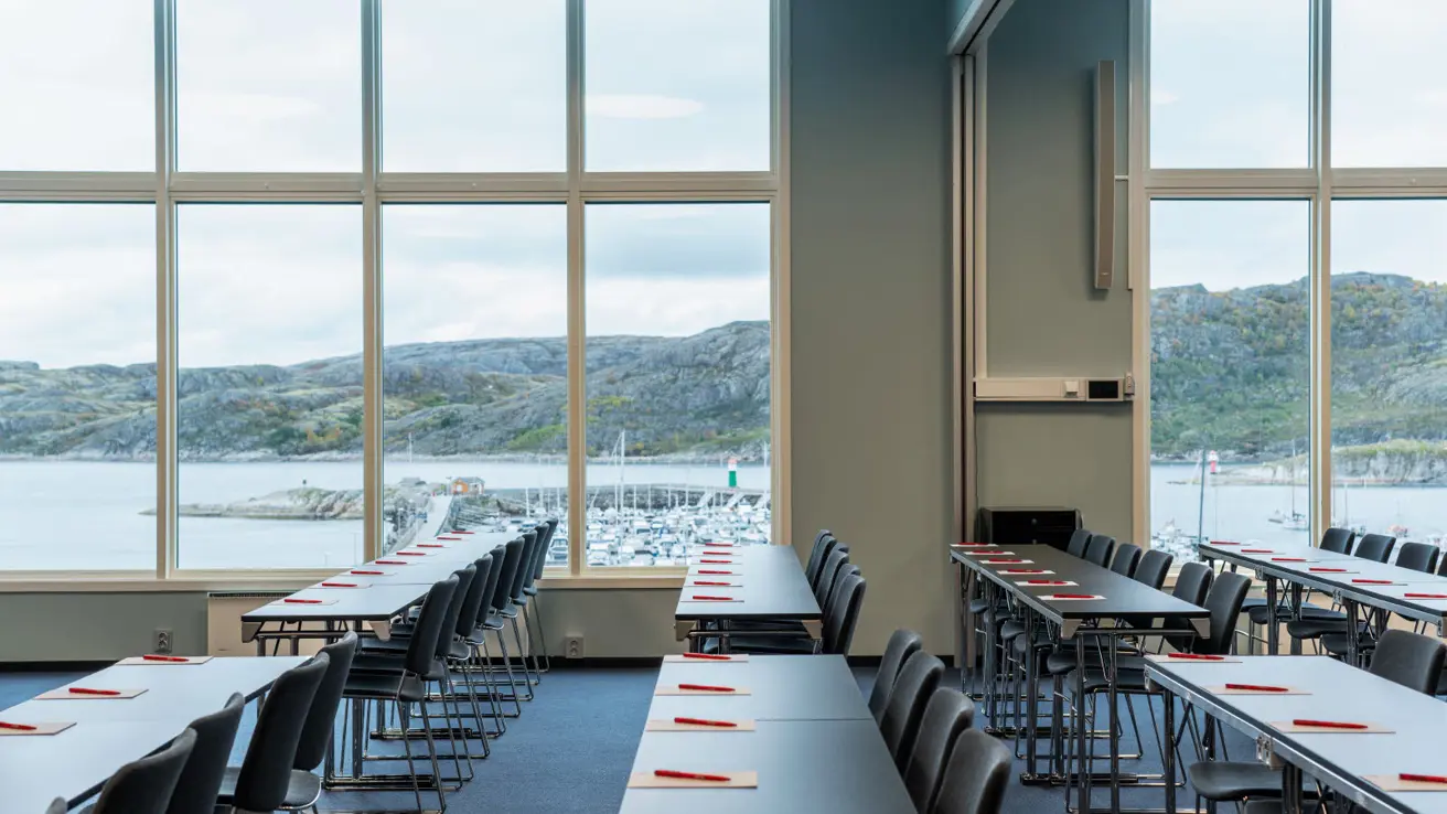 Besprechungsraum im Thon Hotel Nordlys mit Meerblick.