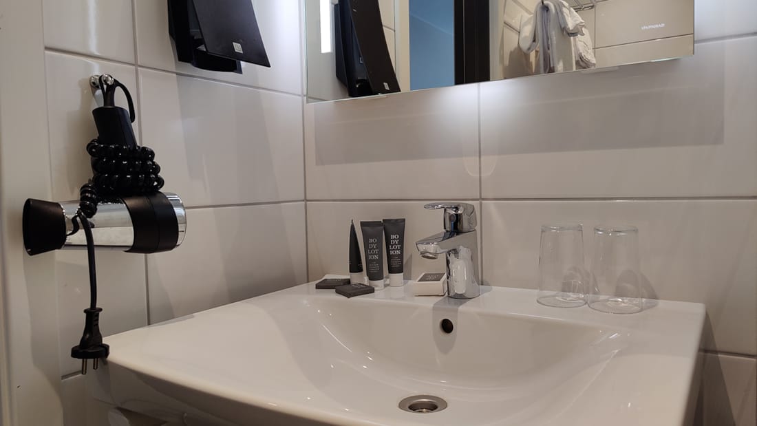 Badeværelse på Superior Room på Hotel Førde