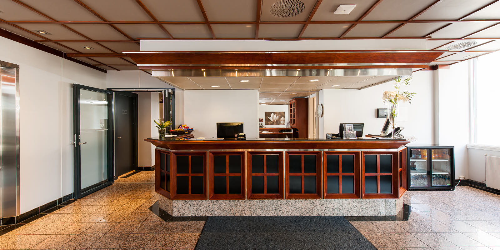 Resepsjonsdisk på Victoria Hotel Hamar