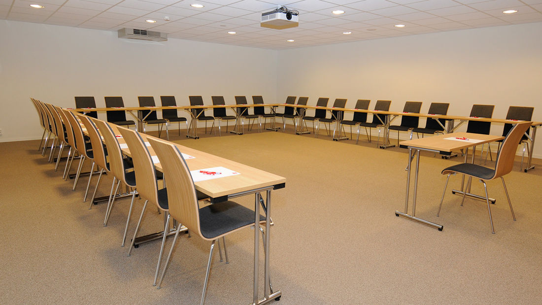 Konferenslokal med plats för 90 personer