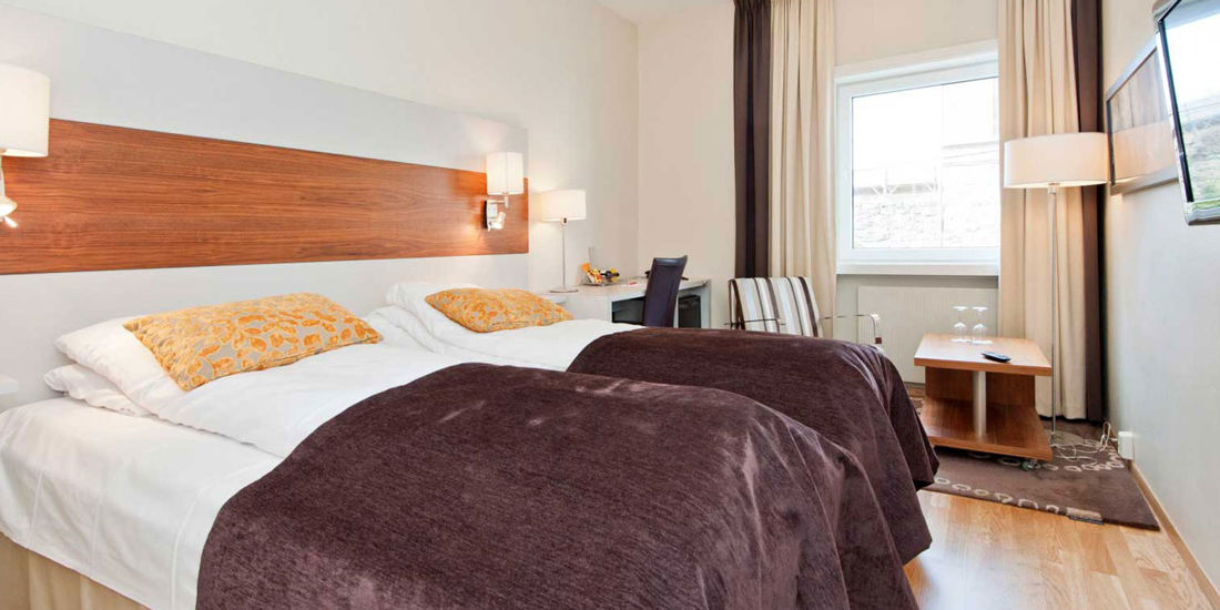 Bett im Doppelzimmer im Thon Hotel Saga in Haugesund