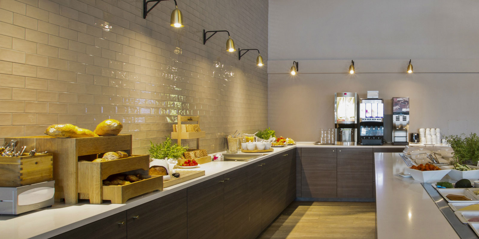 Frokostsalen på Hotel Horten hvor buffeten er satt frem