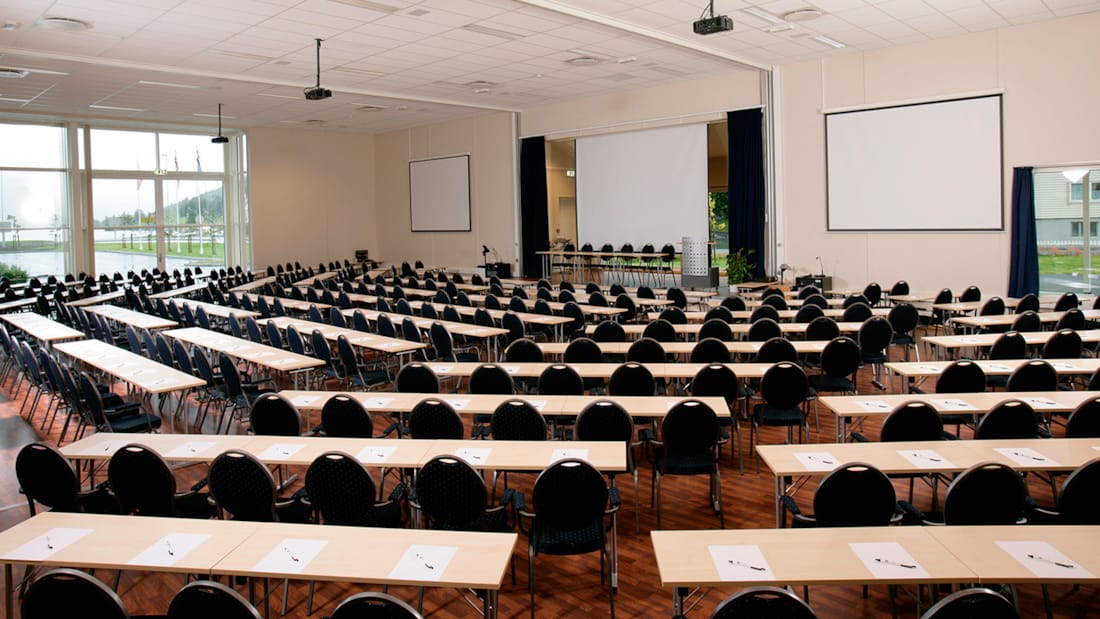 Konferenslokal med plats för 360 personer