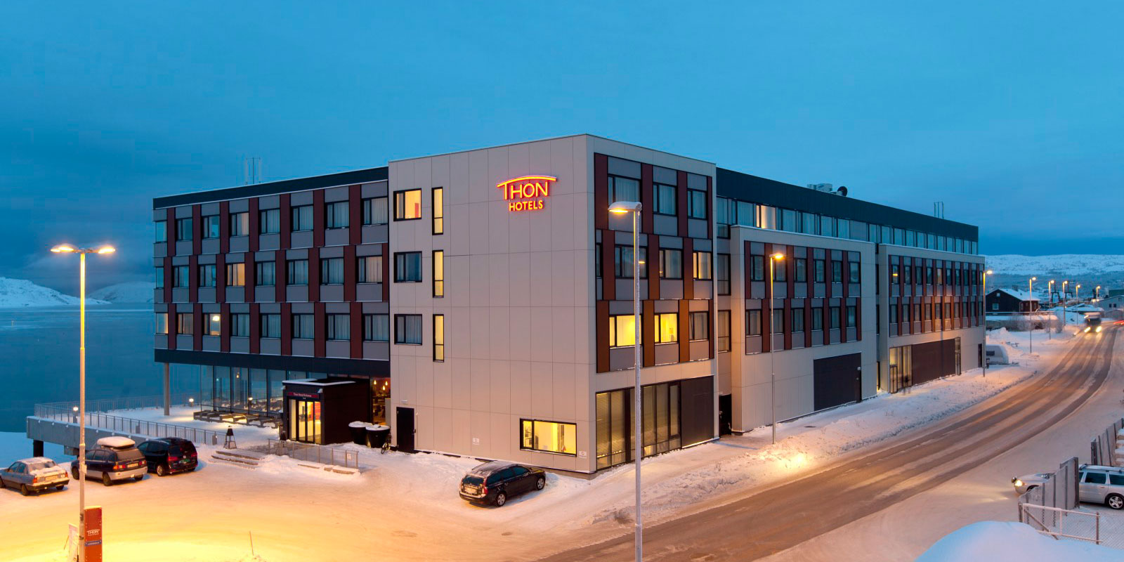 Thon Hotel Kirkenes facade