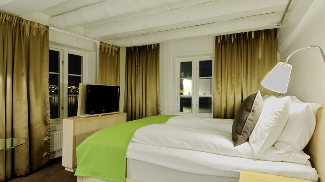 Bett im Superior-Zimmer im Thon Hotel Kristiansund