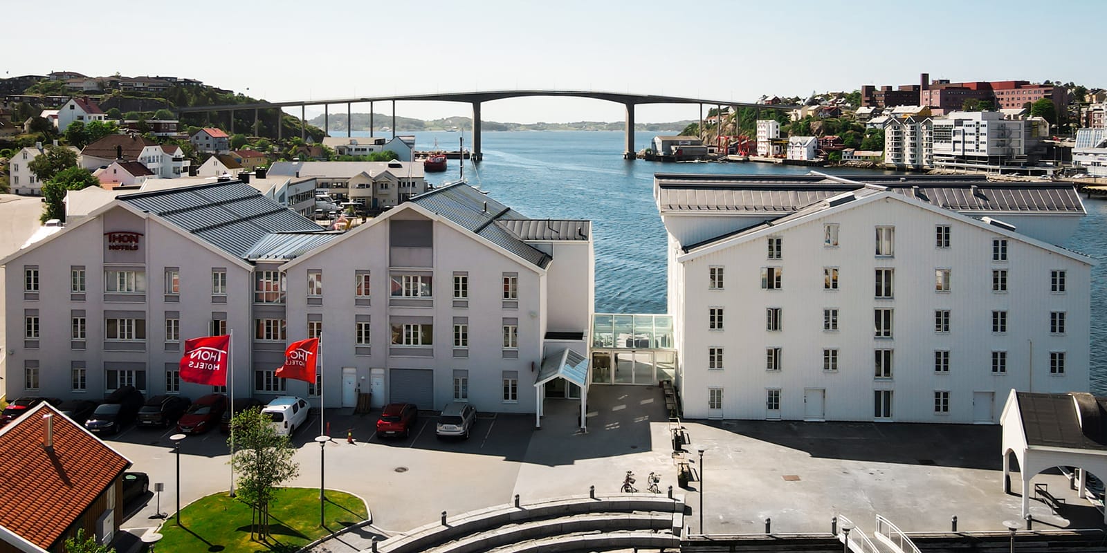 thon hotel kristiansund fasade mot fjorden