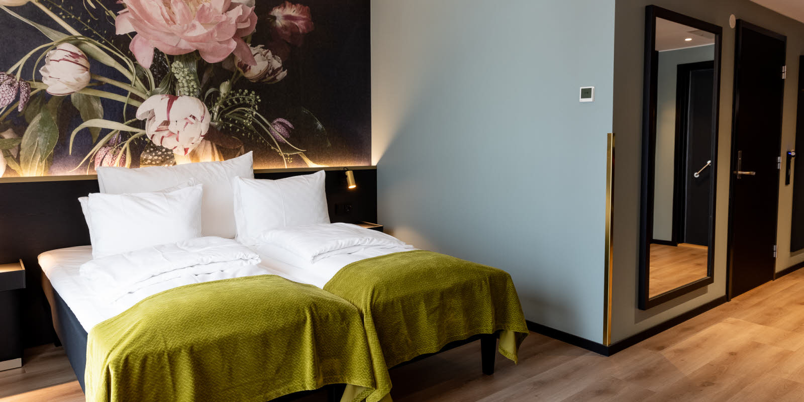 hotellseng på superior handikapvennlig rom på thon hotel svolvær