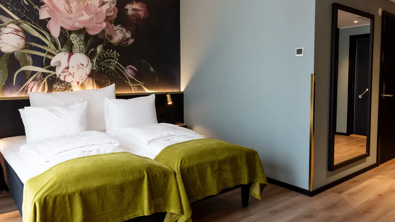 hotellseng på superior handikapvennlig rom på thon hotel svolvær