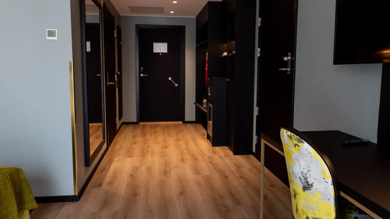 utsnitt av superior handikapvennlig rom på thon hotel svolvær