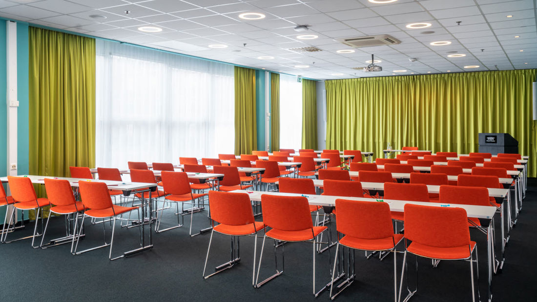 Konferenslokal med plats för 120 personer