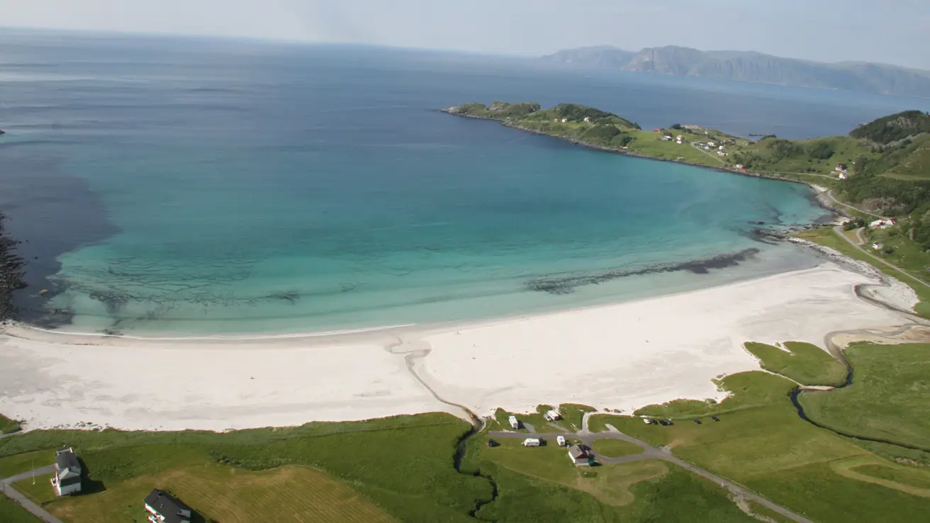 La plage Refvikstranda à Måløy