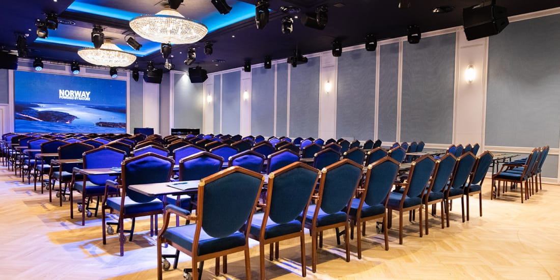 Conference rooms to seat 200