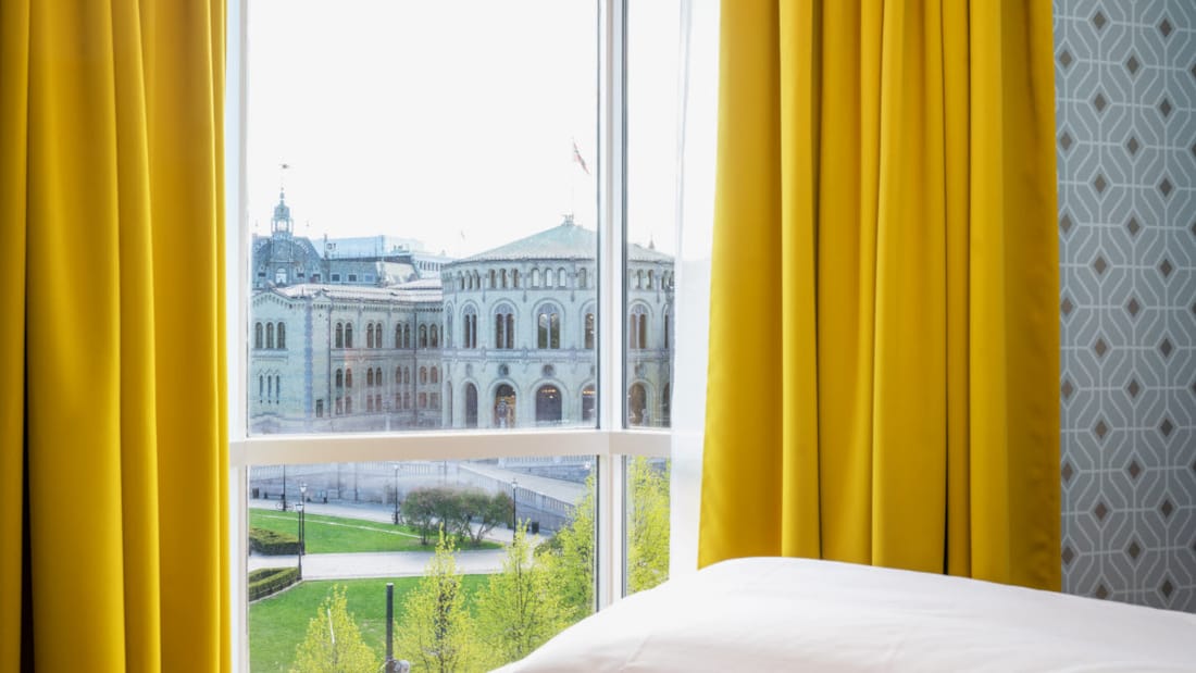 Suite with a view over Stortinget and Karl Johans gate