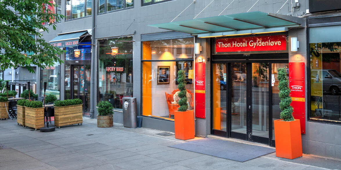 Thon Hotel Gyldenløve fasade og inngangsparti