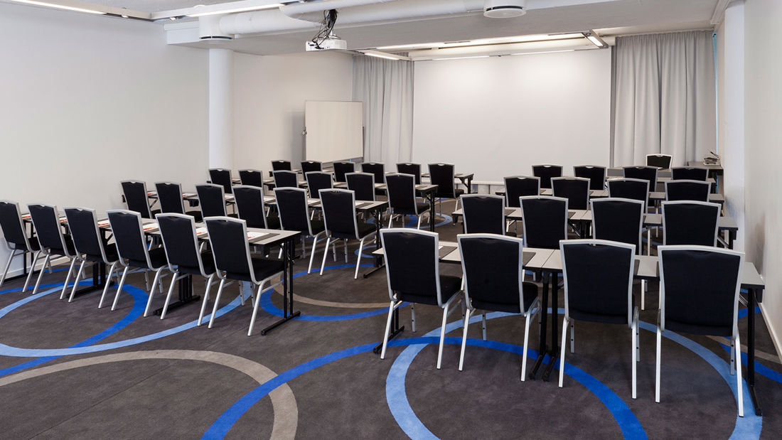Konferenslokal med plats för 80 personer