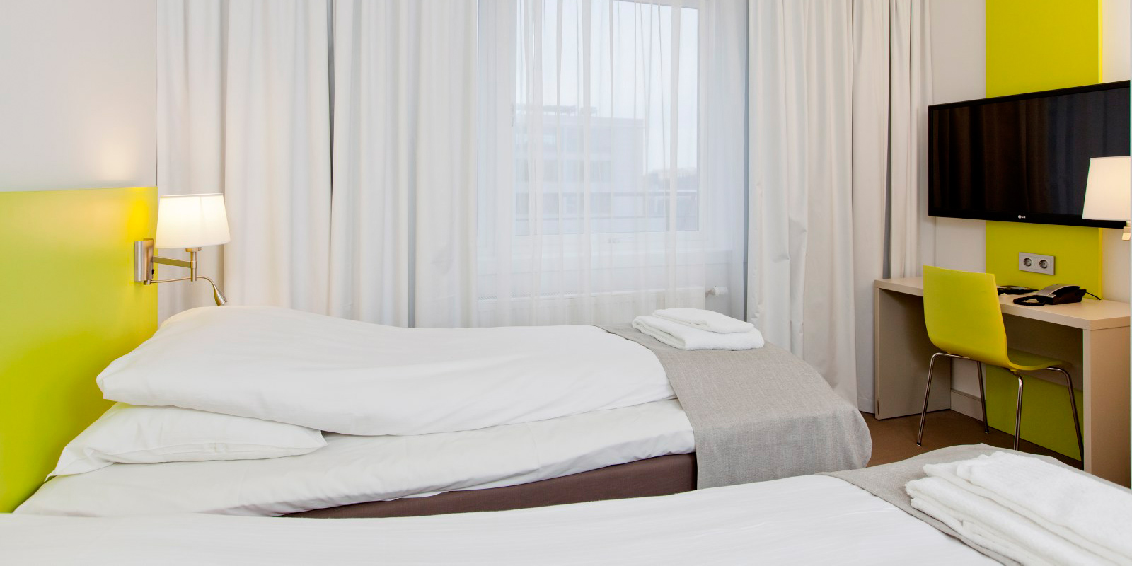 standard room twin dobbeltværelse med separate enkeltsenge