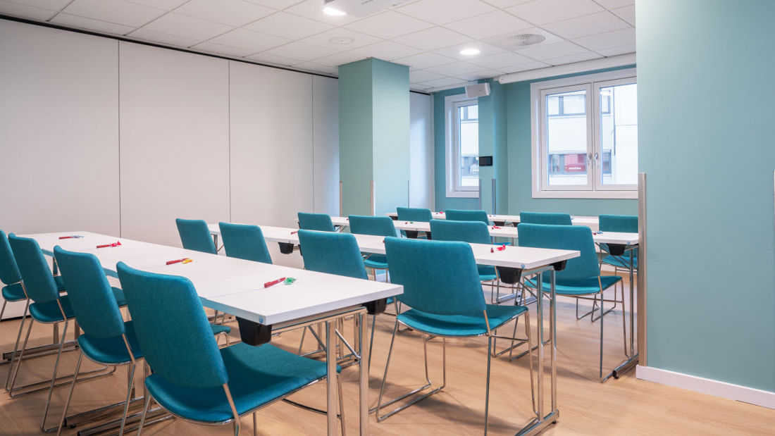 Møterom med plass til 16 personer