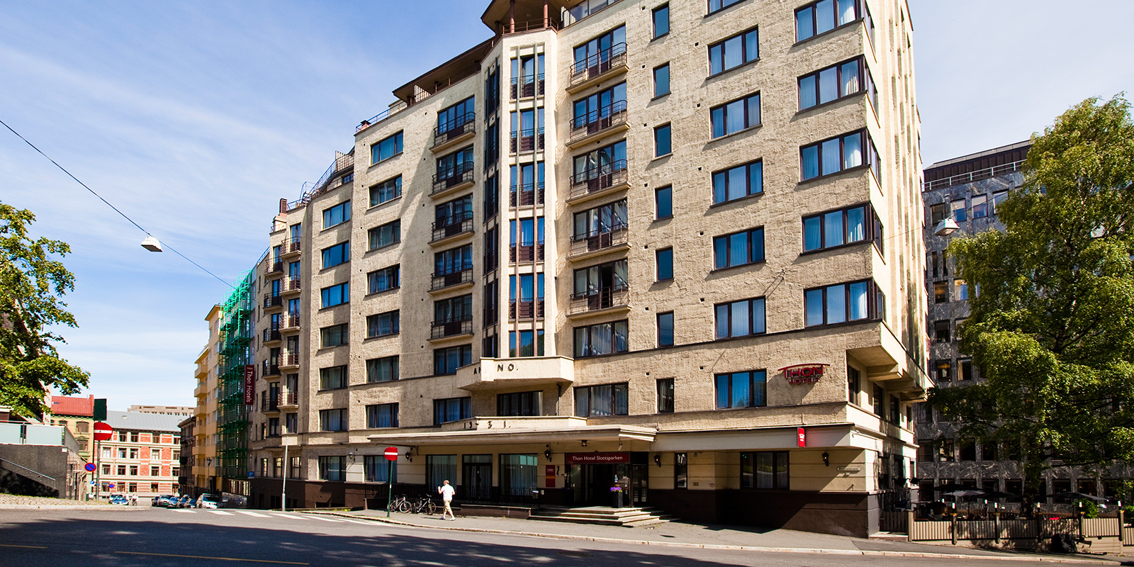 Thon Hotel Slottsparken Apartment Hotels In Oslo City Centre - 