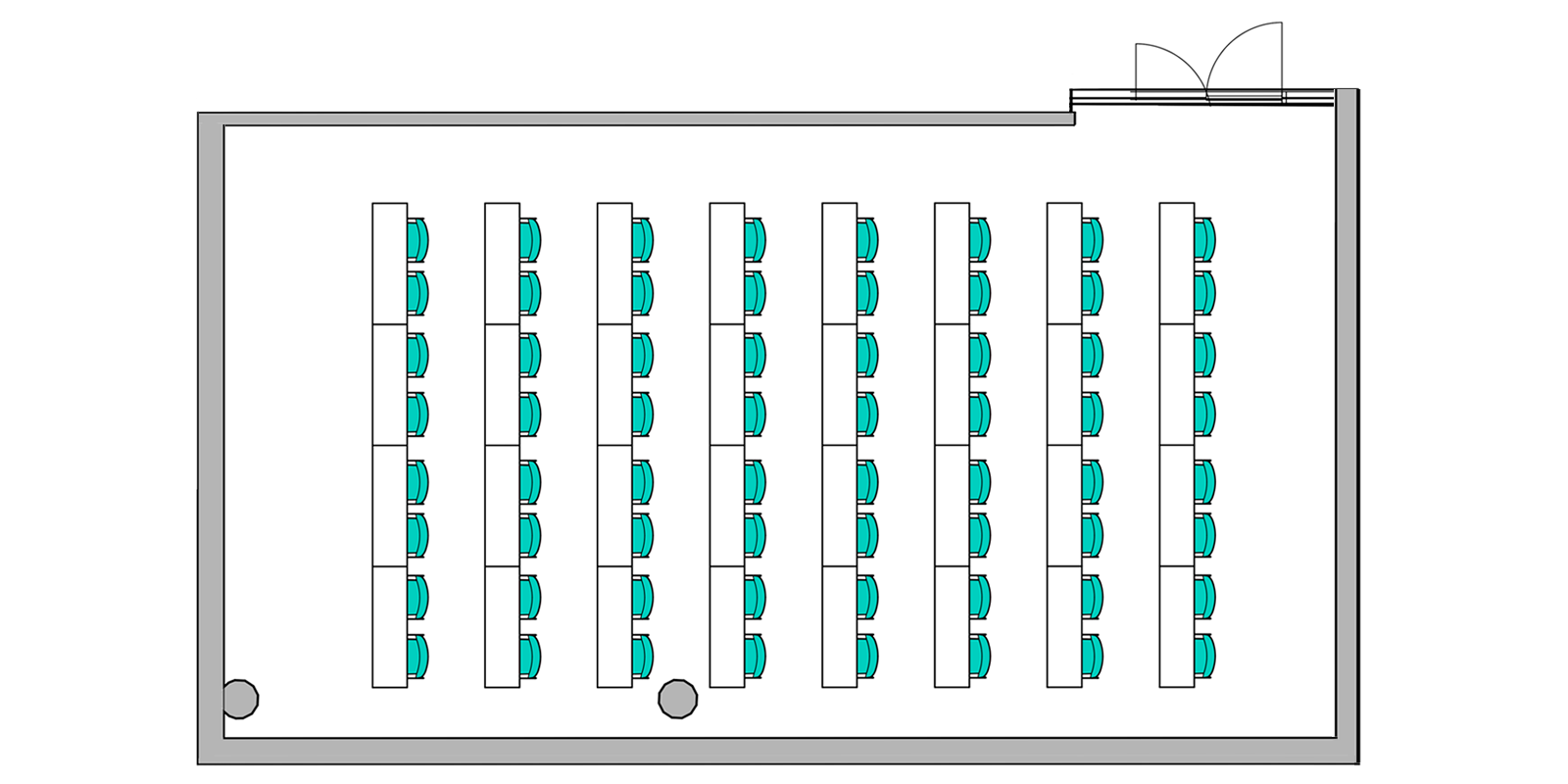Mødelokale med klasseværelsesopsætning på Thon Hotel Storo