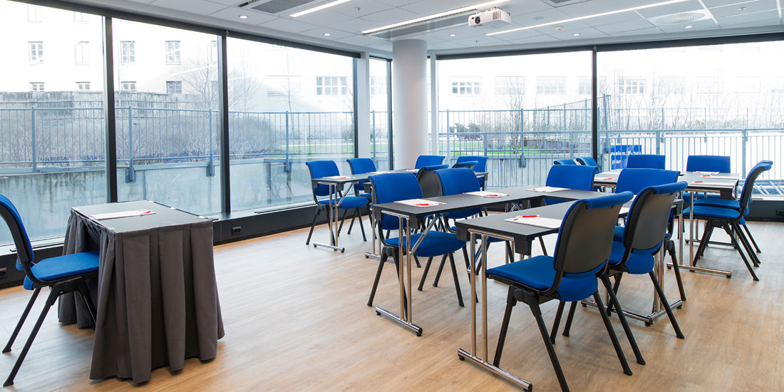 Conferentiezaal met ruimte voor 30 personen