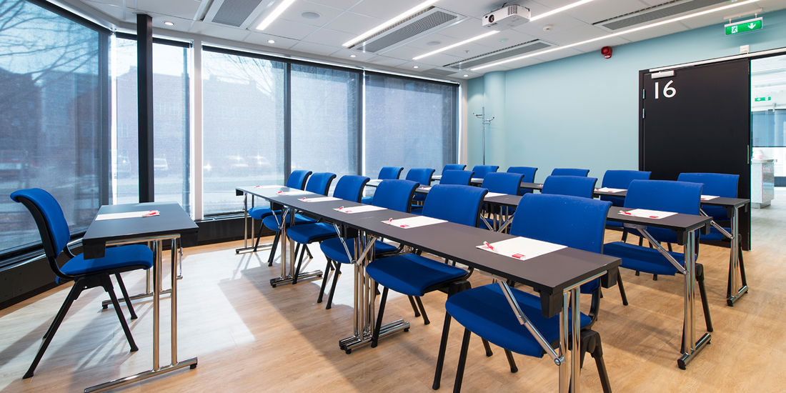 Conferentiezaal met ruimte voor 30 personen