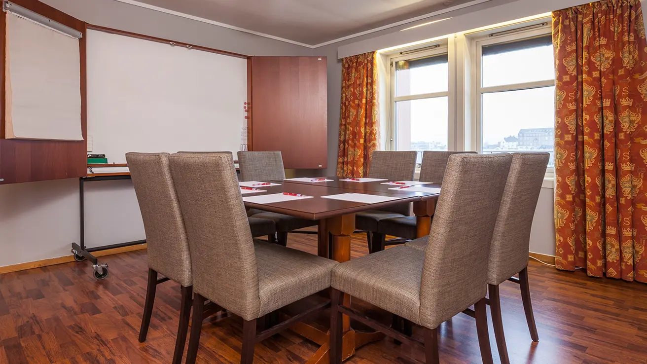 Mødelokale med plads til 8 personer