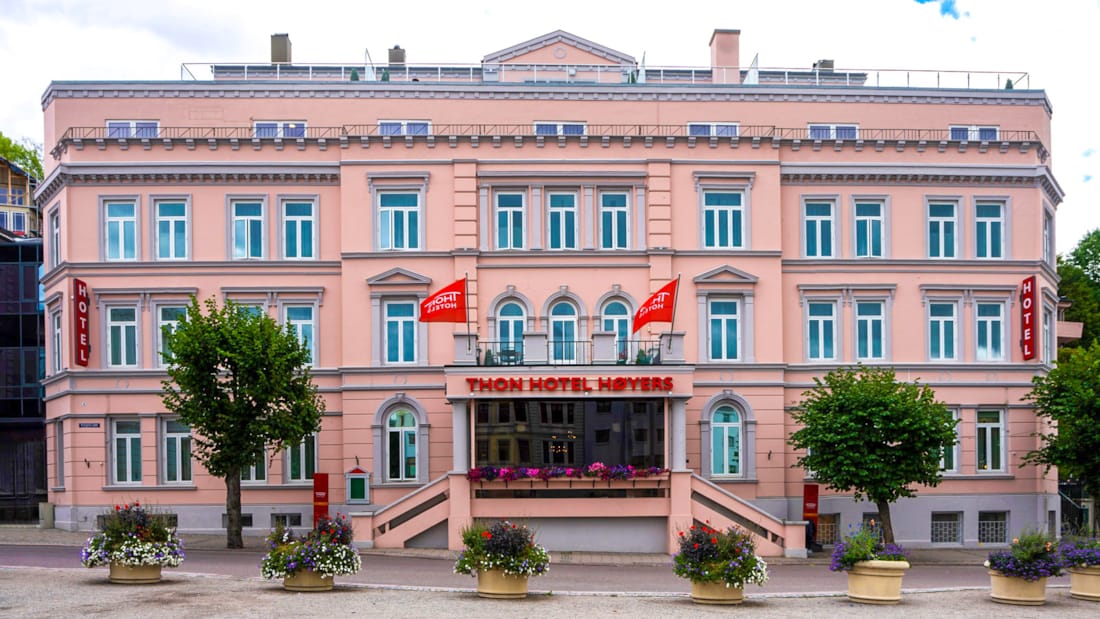 Fasaden til Thon Hotel Høyers.