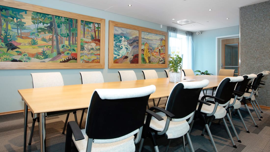 Meeting room in board table layout