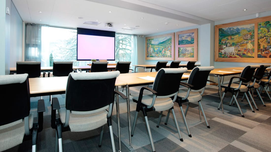 Conference room to seat 36