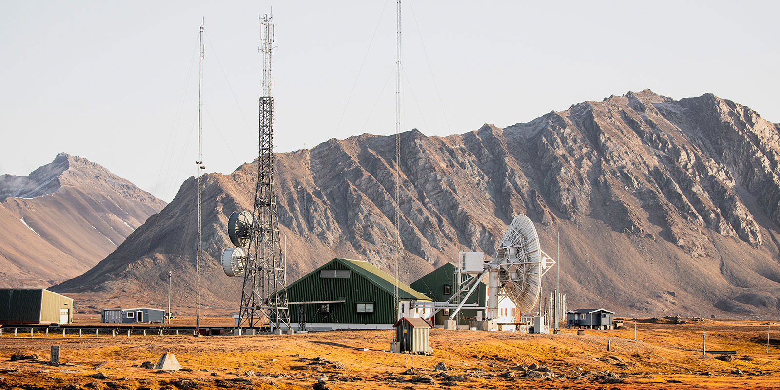 Basecamp Explorer Spitsbergen | Hotels on Svalbard | Thon Hotels