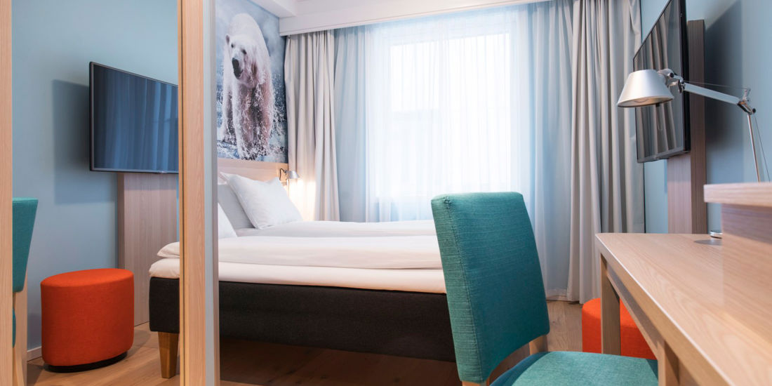 Bed in tweepersoonskamer in Thon Hotel Polar in Tromsø