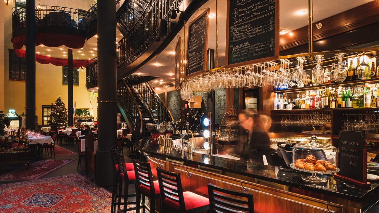 Die Bar in der Brasserie Makalös im Hotel Kungsträdgården