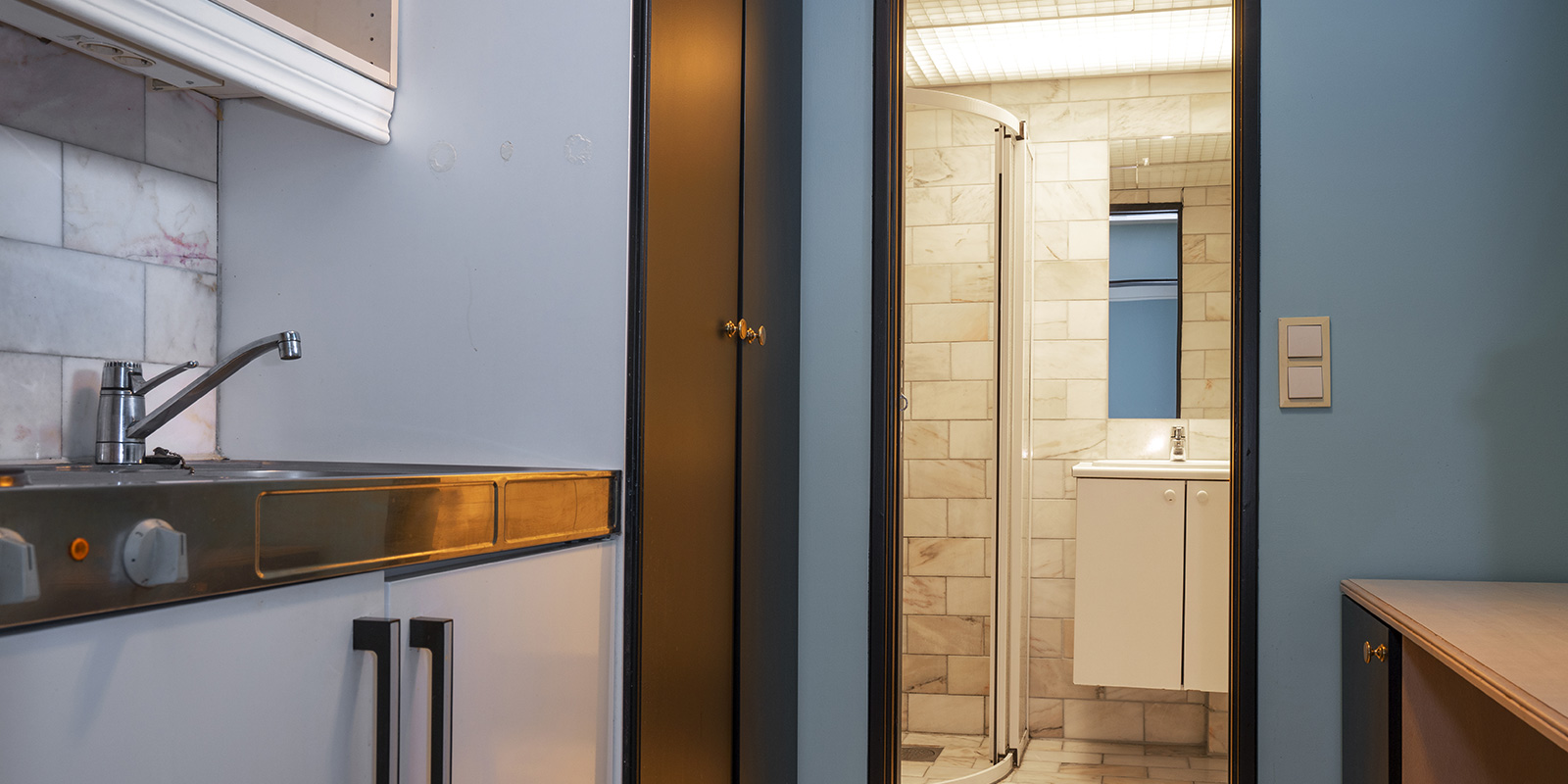 Keuken in standaard eenpersoonskamer van Thon Hotel Linne Apartments