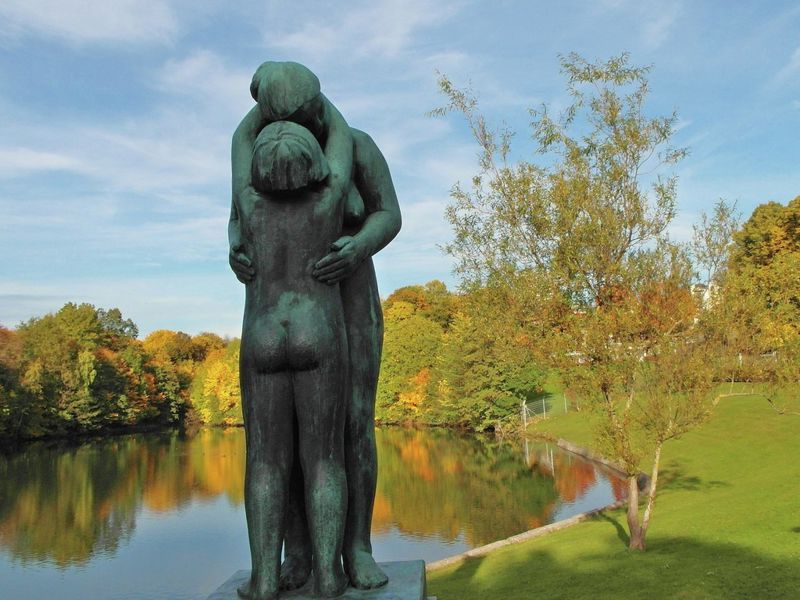 Skulpturer og vann i Vigelandsparken