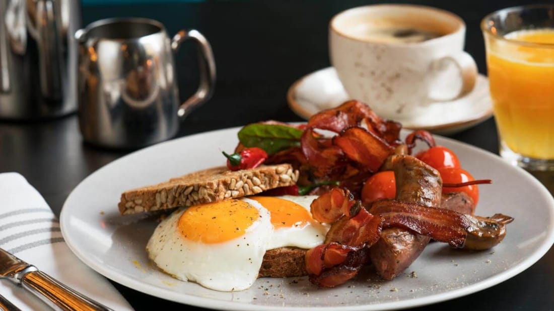 Morgenmad med æg og bacon