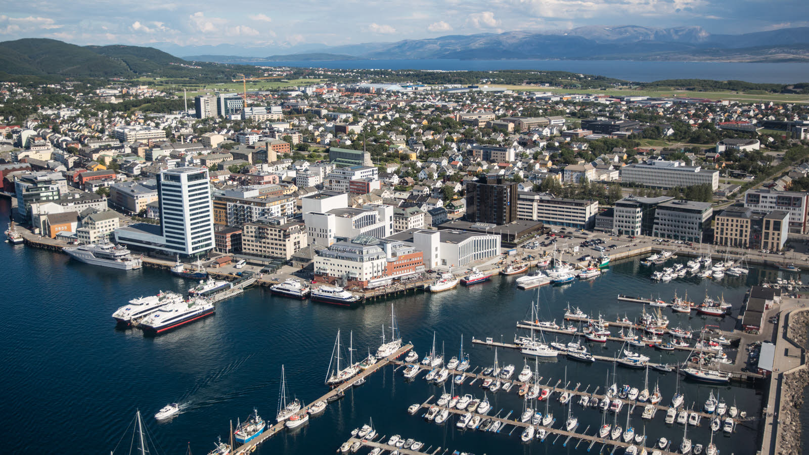 Oversigtsbillede over Bodø taget fra luften.